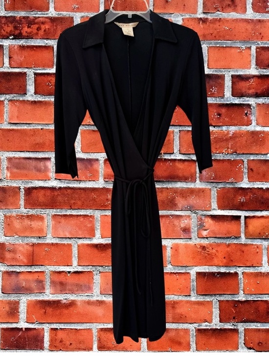 Max Studio Dresses & Skirts - Max Studio Classic Black Wrap Dress with Tie Waist with Give and Stretch, Sz S